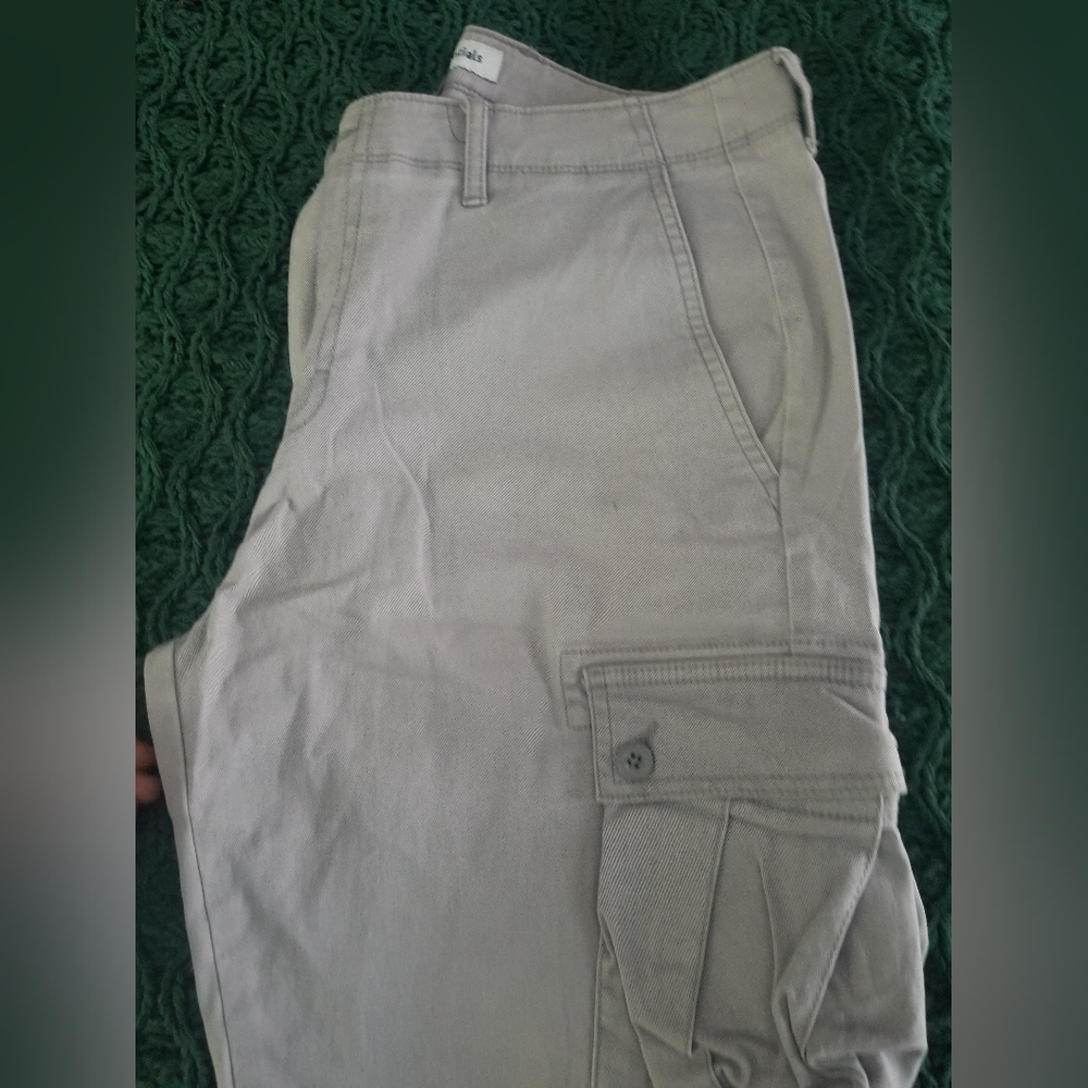 Amazon Essentials Men's Chinos in Light Gray